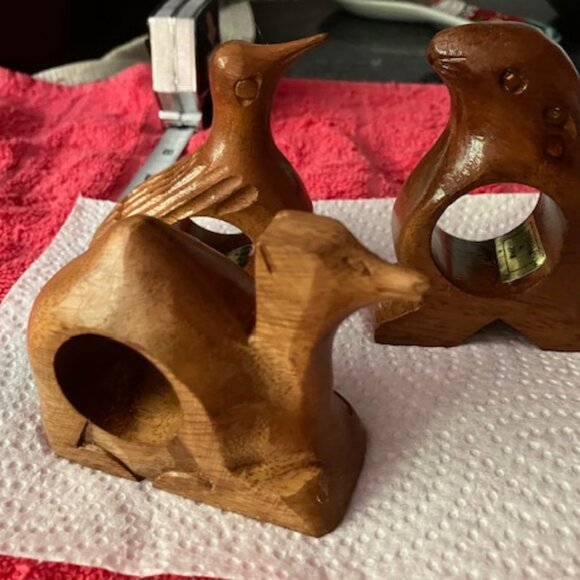 Cute set of carved napkin rings from Phillipines - Picture 2 of 6
